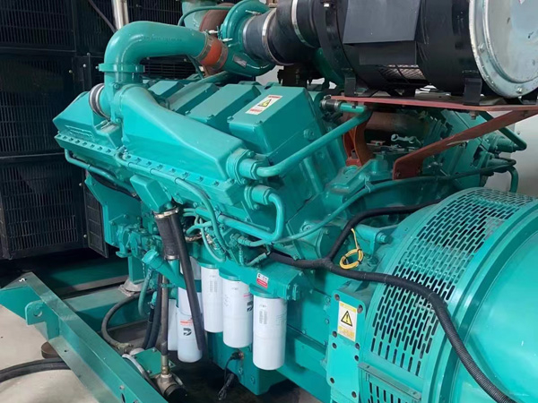 蛟河更换100kW柴油发电机组机油时，需要注意哪些事项？